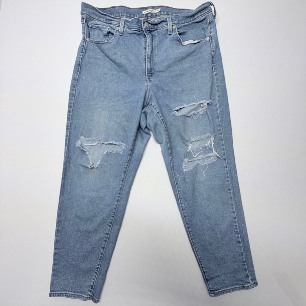 Levis High Waisted Mom Jeans Light Wash Distressed Blue Denim Plus Size 18W